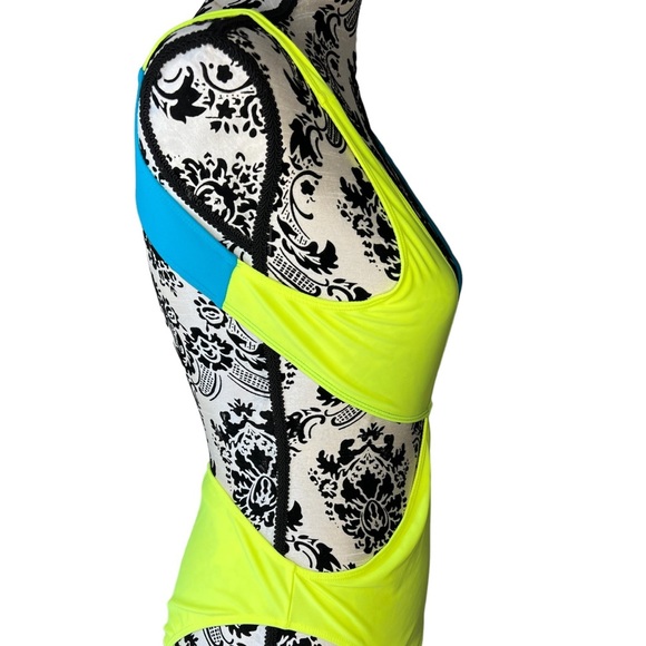 Icon Swim Swimsuit Medium - Picture 2 of 8